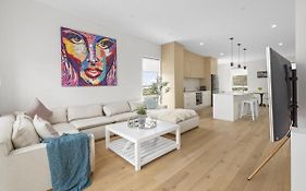Stunning Executive Family Home!